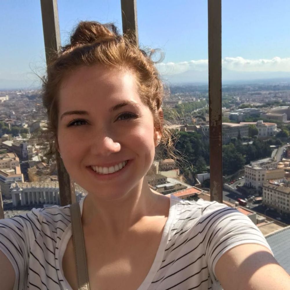 Meet your Posher, Olivia